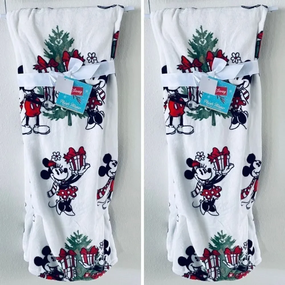 NWT x 2 Disney Christmas Mickey & Minnie Mouse 70”x50” Christmas Plush Throw